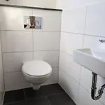 Apartmán Zentral Gelegen, Sehr Geraeumig, 3 Zimmer, 3 Betten